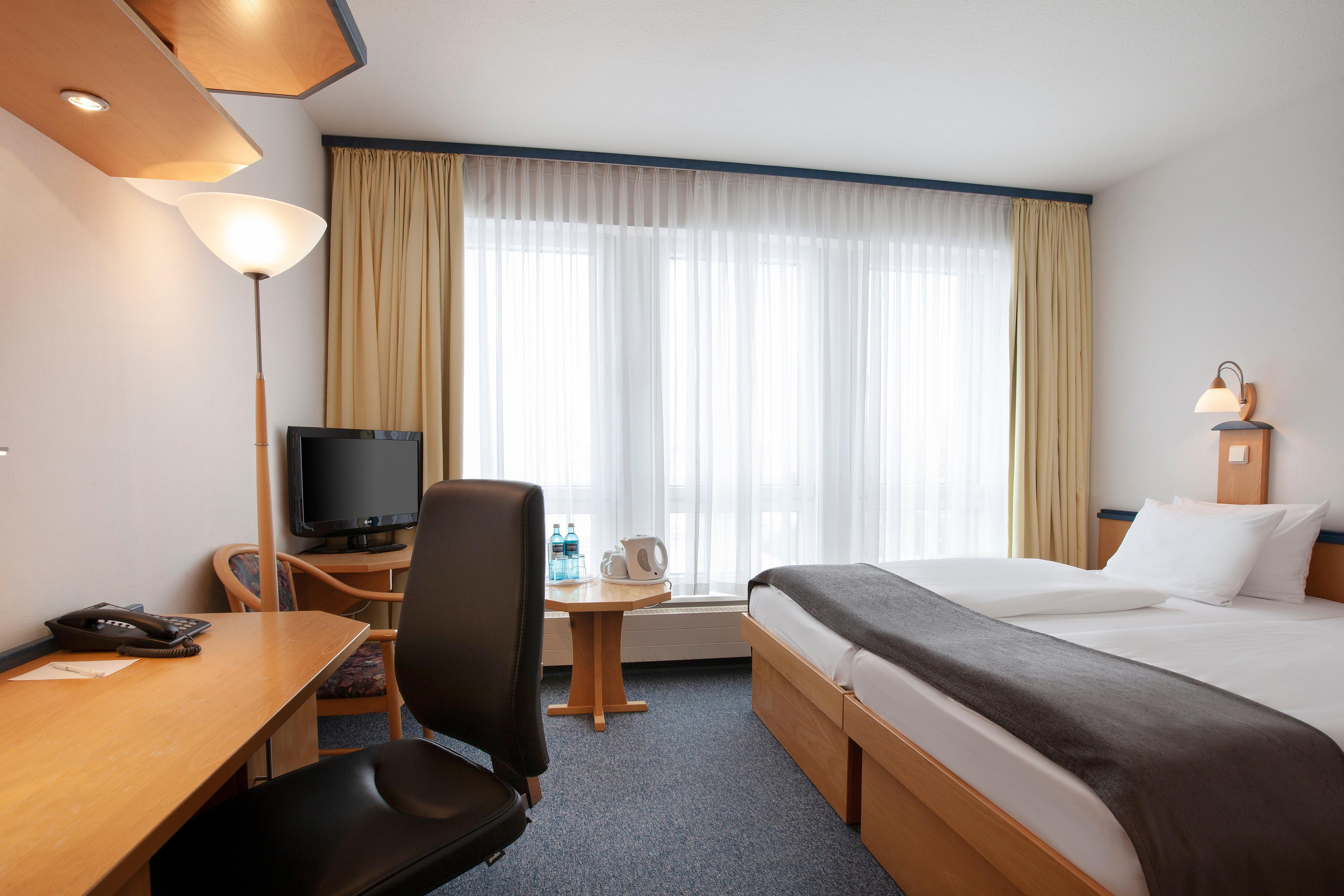 Willow Hotel Restaurant Koetschlitz Екстер'єр фото