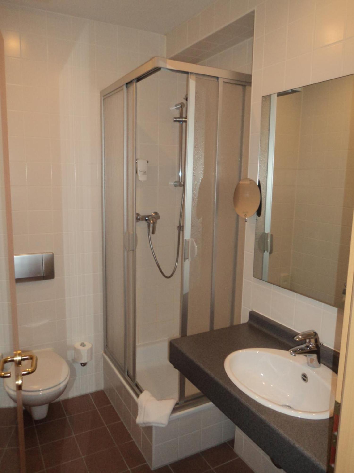 Willow Hotel Restaurant Koetschlitz Екстер'єр фото