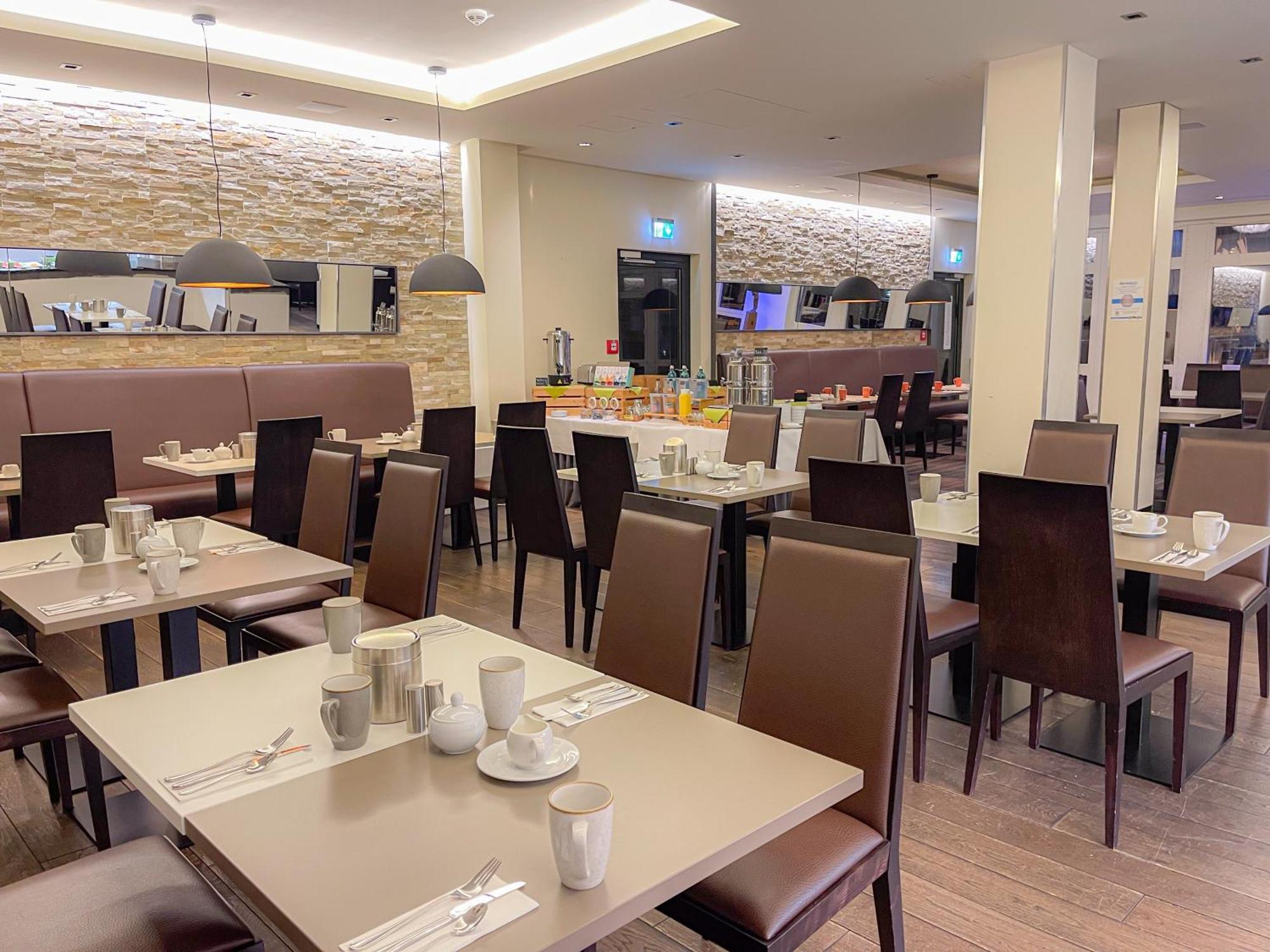 Willow Hotel Restaurant Koetschlitz Екстер'єр фото